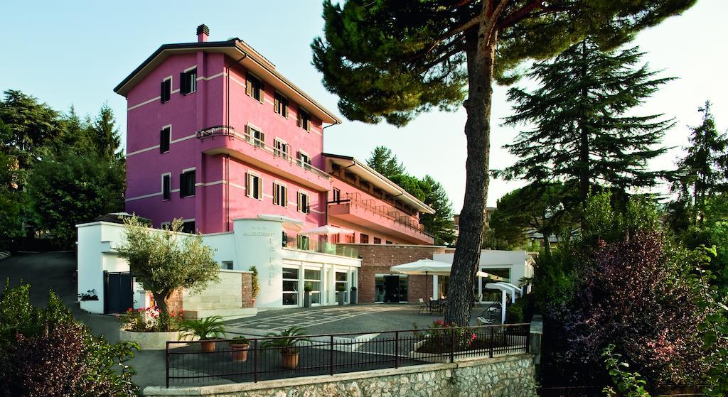 Albergo La Pace Segni Eksteriør bilde